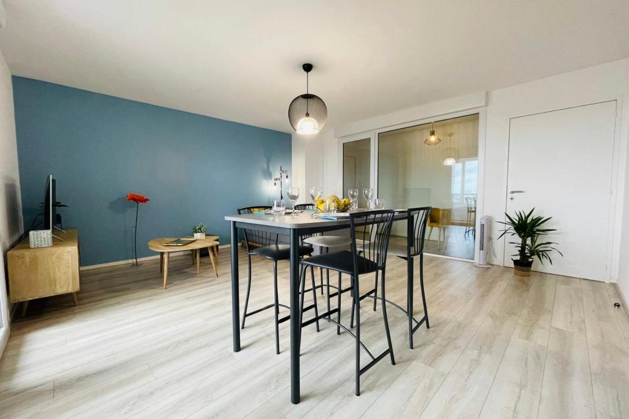 Bright Apartment In A New Building With Garage Tours Exterior photo